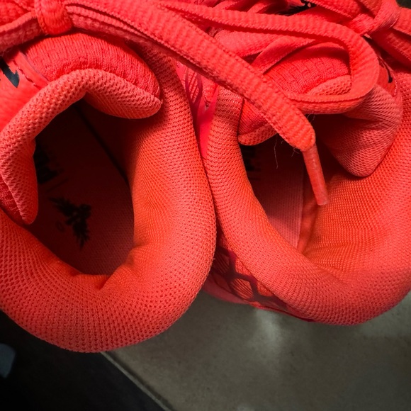 Puma LaMelo Sneakers Sz11 Youth - Picture 6 of 7